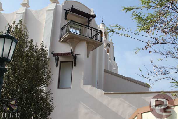 Back to the Carthay.  This is the side overlooking Disney Jr.