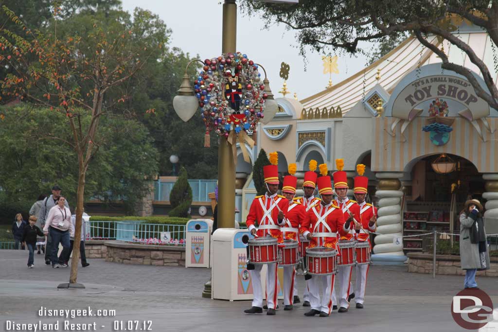 Caught the first Toy Soldier Jam of the morning.