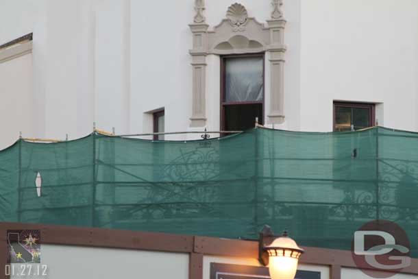 Through the mesh you can see some of the ironwork for the Carthay entrance.