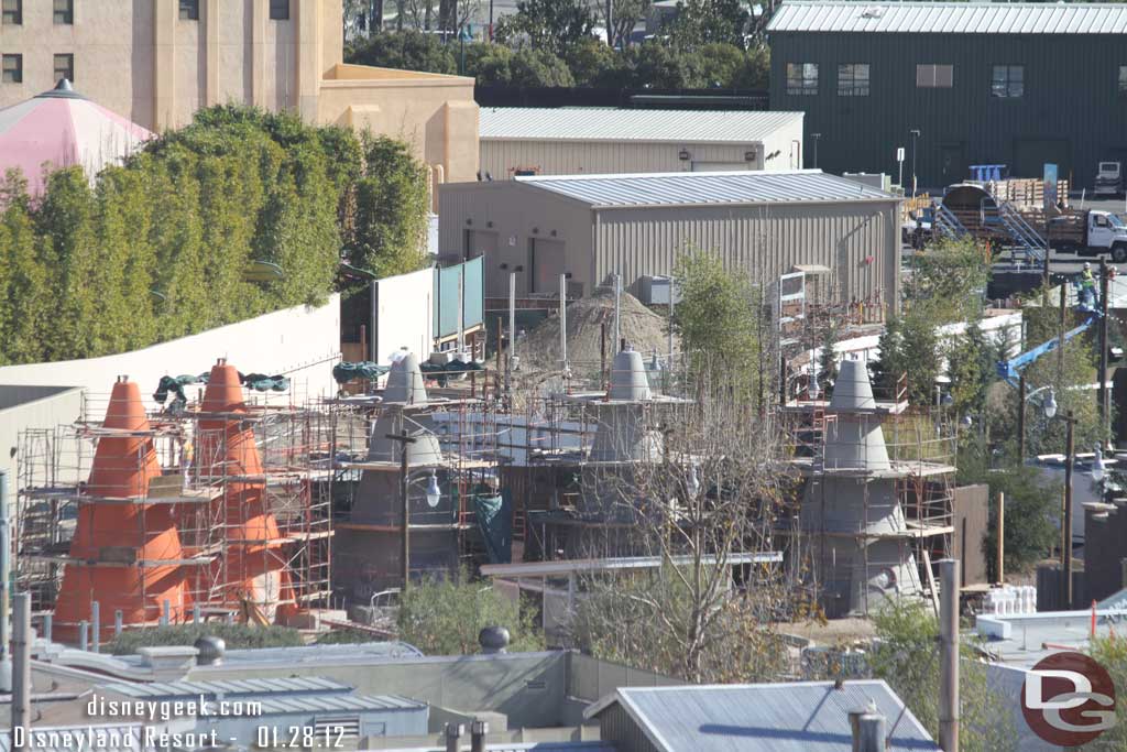 The two last cones to be assembled have not passed the original three and are painted orange already.