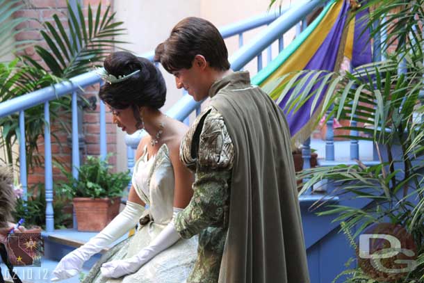 Inside the courtyard the Prince and the Princess...