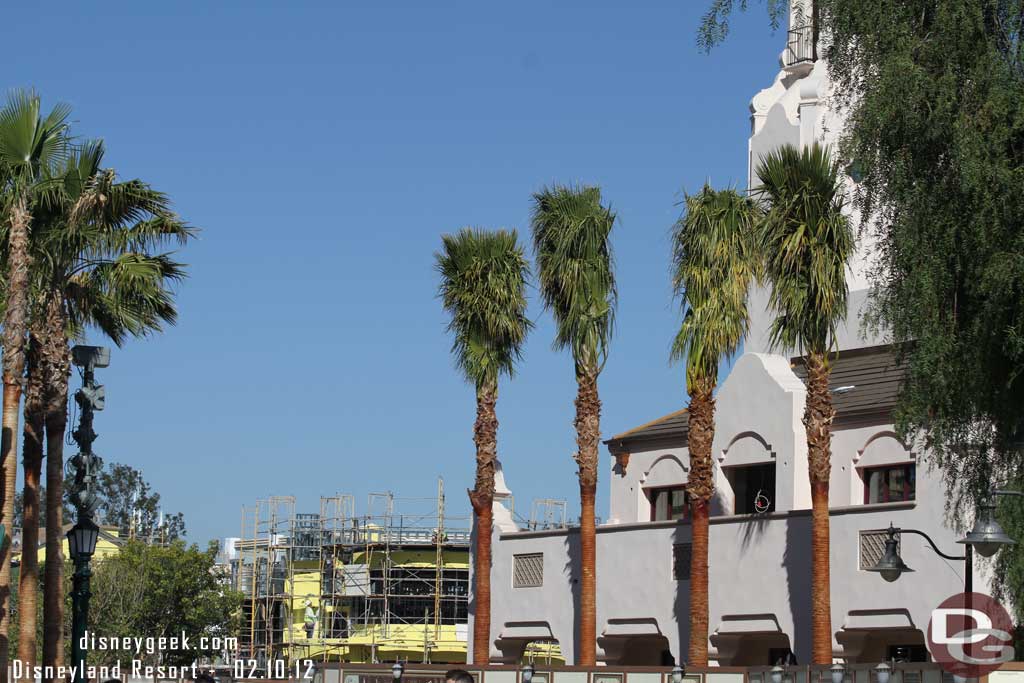 A quick look down the parade route at Buena Vista Street.