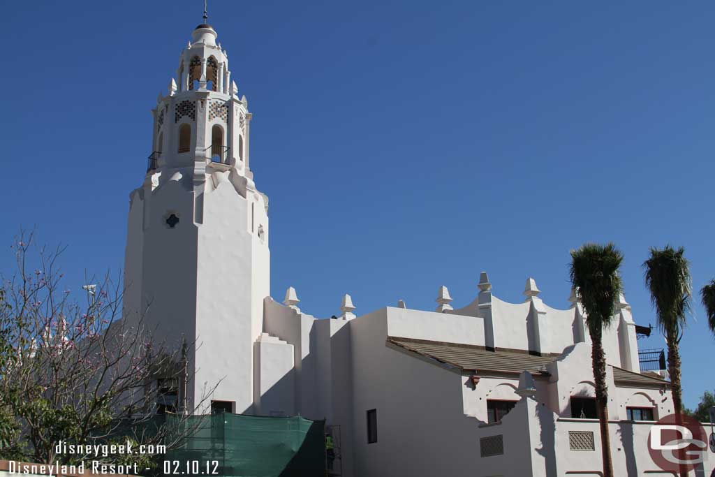 Still no roof tiles on the Carthay.