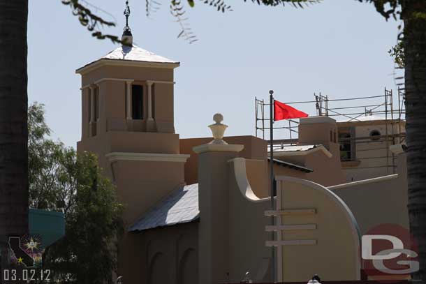 More scaffolding is down and Buena Vista Street is looking great.