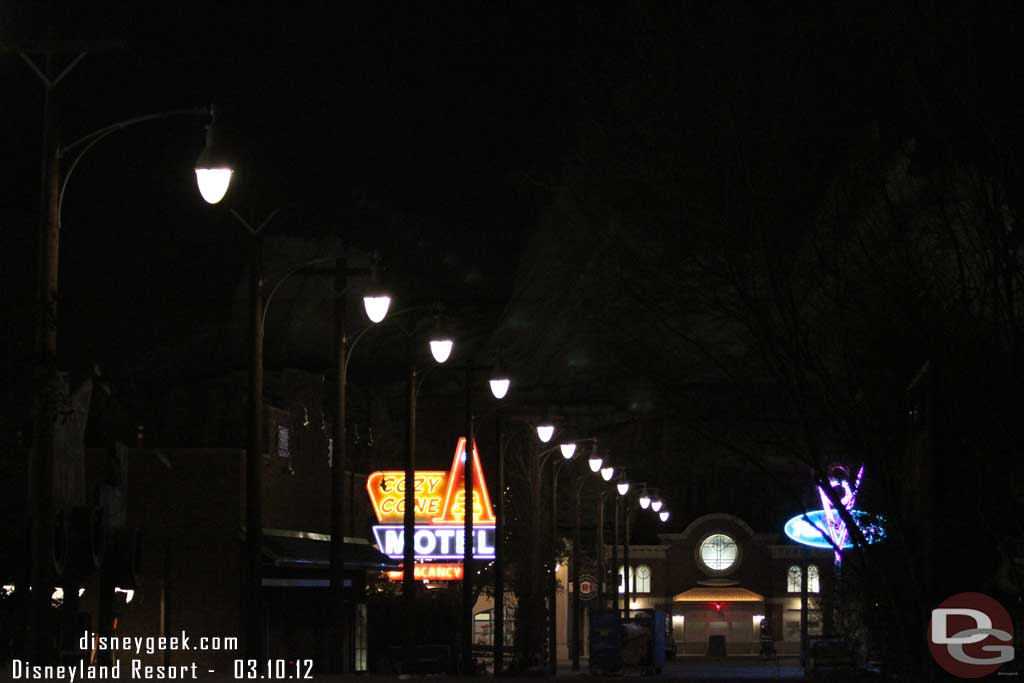 Stopped by the Blue Sky Cellar Patio again.  This evening most of the neon was not on.