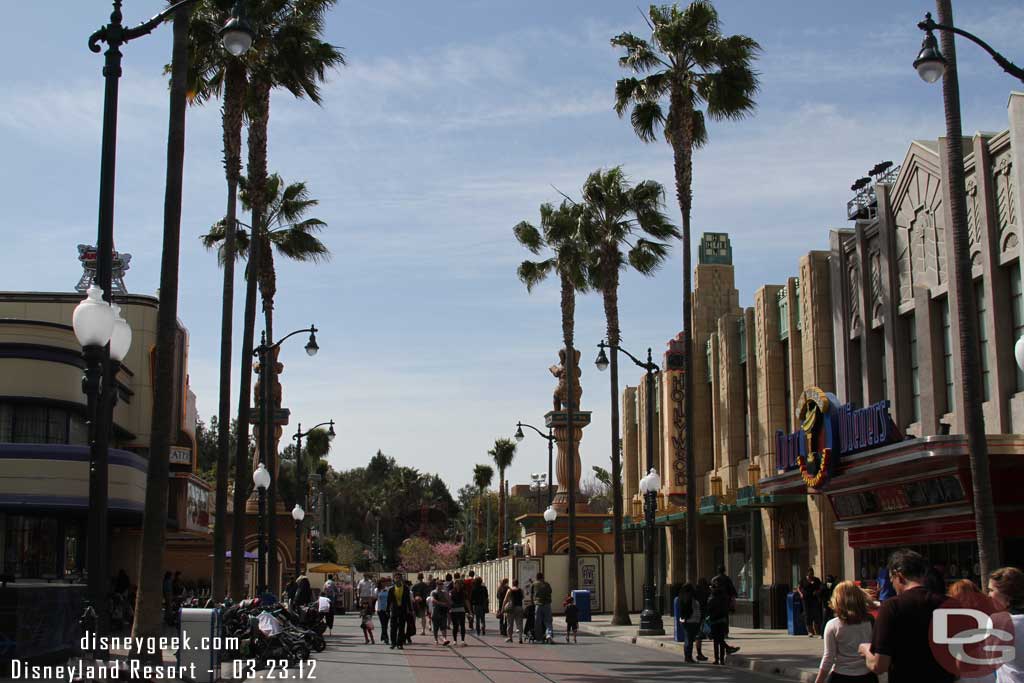 With the ElecTRONica gear removed we can get a clear look up the street to see how it will blend with Buena Vista Street.