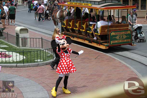 Minnie waving as we passed by.