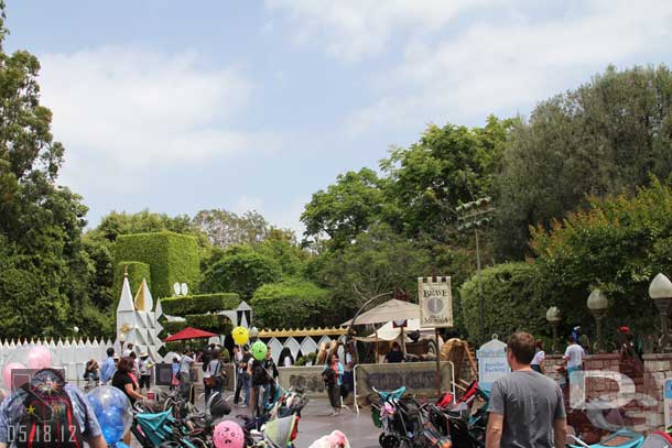 A wider shot so you can see the area.. it is directly across from Small World.  You have to navigate through a maze of strollers depending on your approach. 