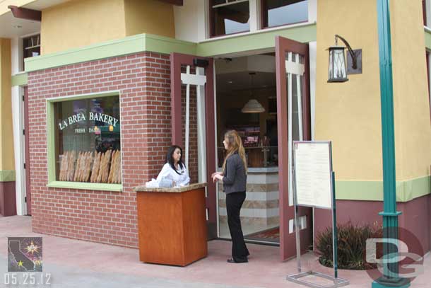 The entrance for the table service location.