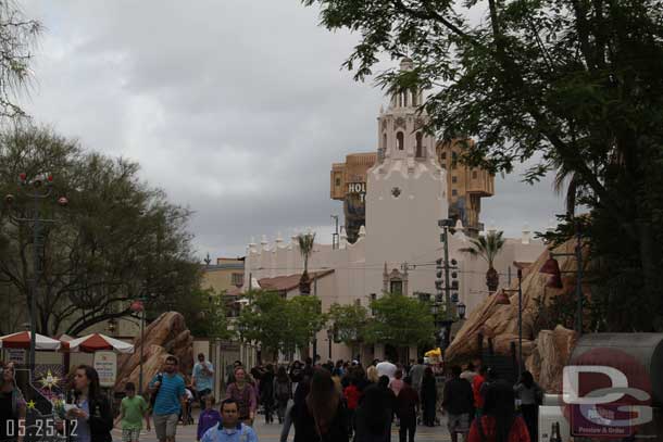 Heading toward Carthay Circle.  The walls have been taken down around the Carthay and moved back to reveal the fountain.