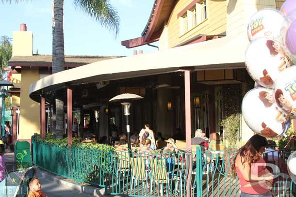 La Brea Bakery dining was open for dinner and plenty of guests enjoying the newly covered patio.