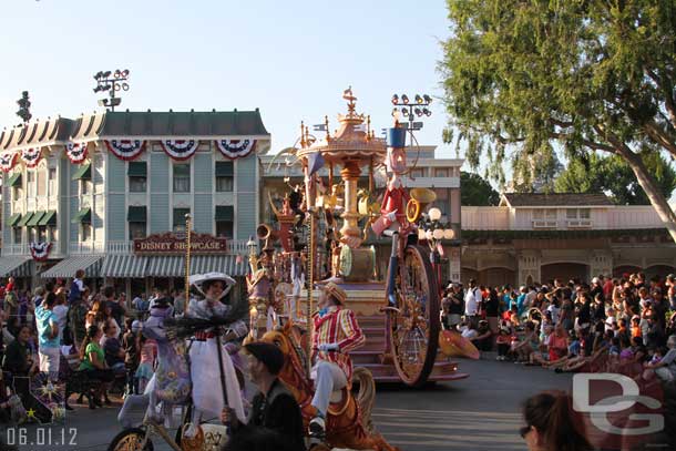 Stepped on to Main Street just as Soundsational was ending.