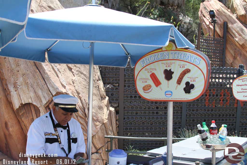 Noticed new costumes for the outdoor vending cast members around the park. 