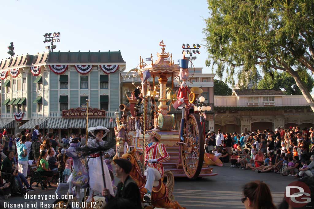 Stepped on to Main Street just as Soundsational was ending.