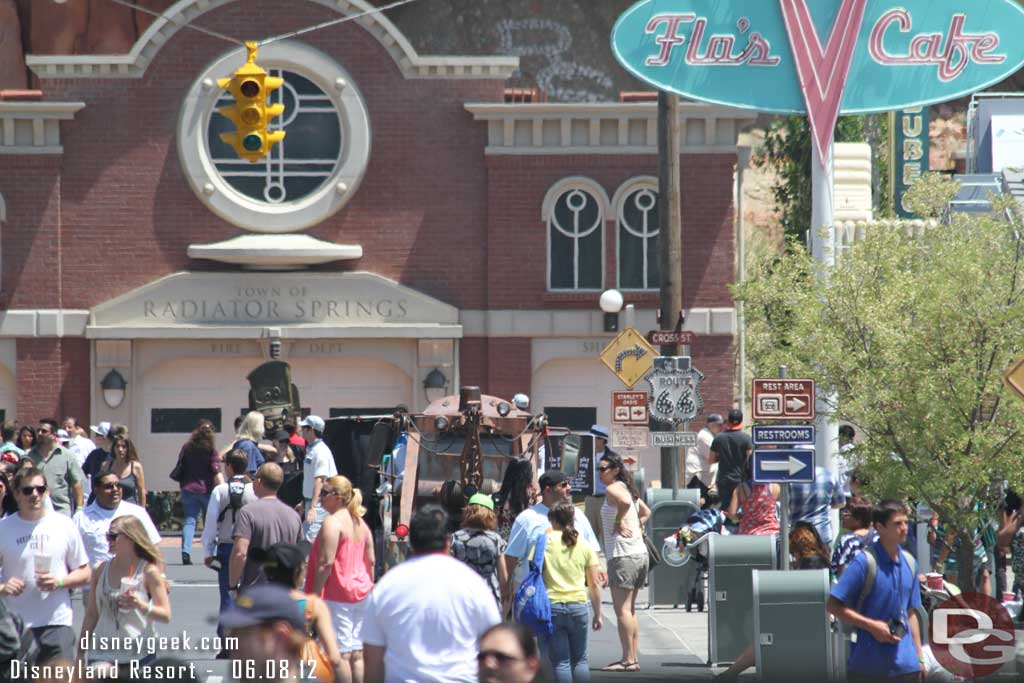 Spotted Mater rolling through the crowd.