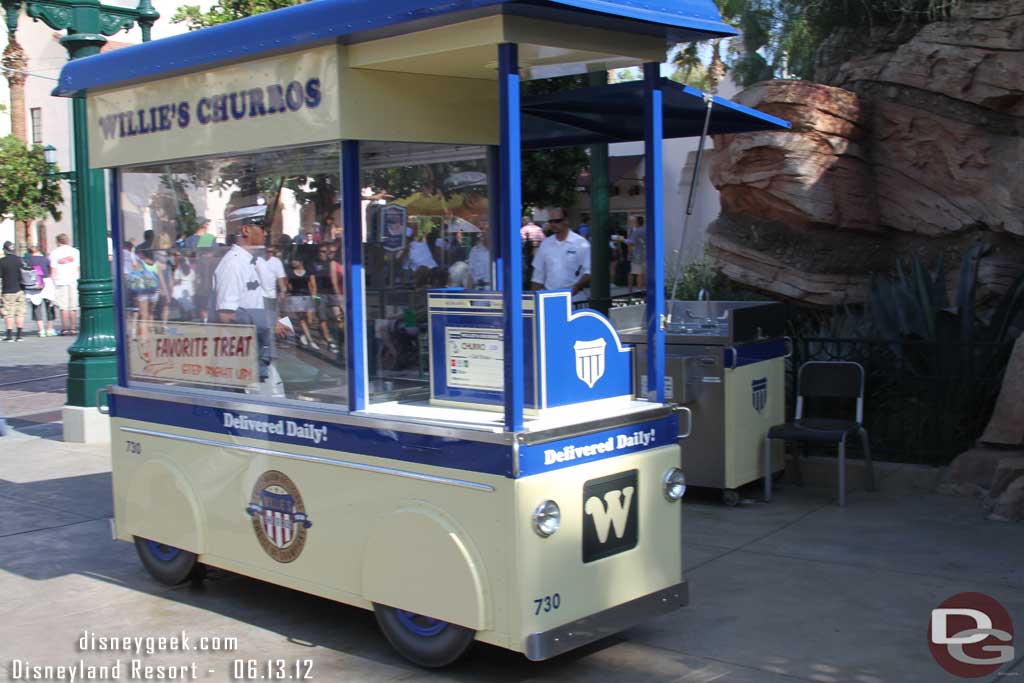 Back in the back after picking up some camera gear.  A new Churro cart in Carthay Circle.