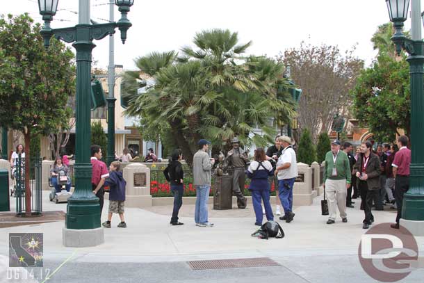 A crowd gathered near Storytellers (notice Dave Smith in the green).