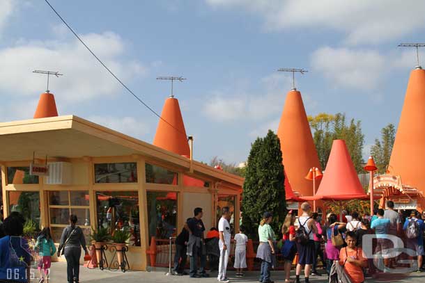 Here you can see one of the Cozy Cone lines.. there is not enough space for the long lines in the area.