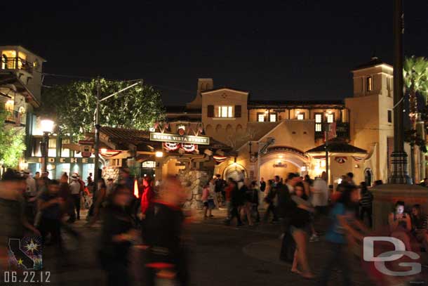 A couple pictures looking around the start of Buena Vista Street.. anyone know the name for this area?  