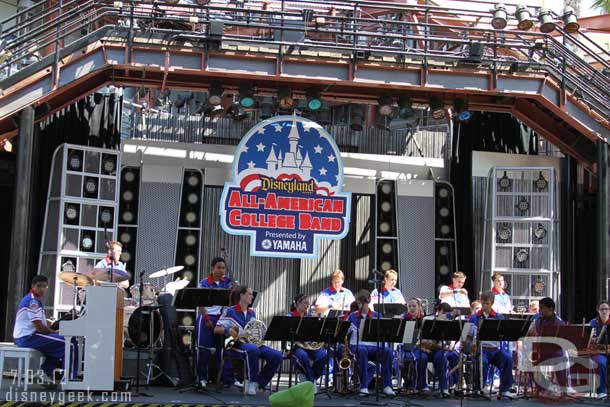 The College Band performs a set at 3:25pm, it is not listed on any of the park schedules and not really promoted.  I found out the time by asking a tech who was setting up earlier when I walked by.