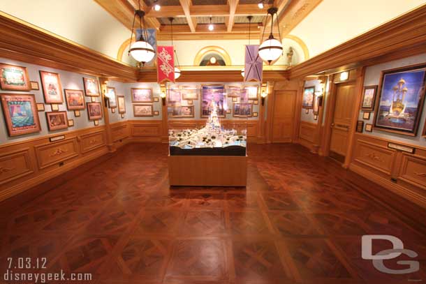 I returned to the Disney Gallery to explore the main gallery room.