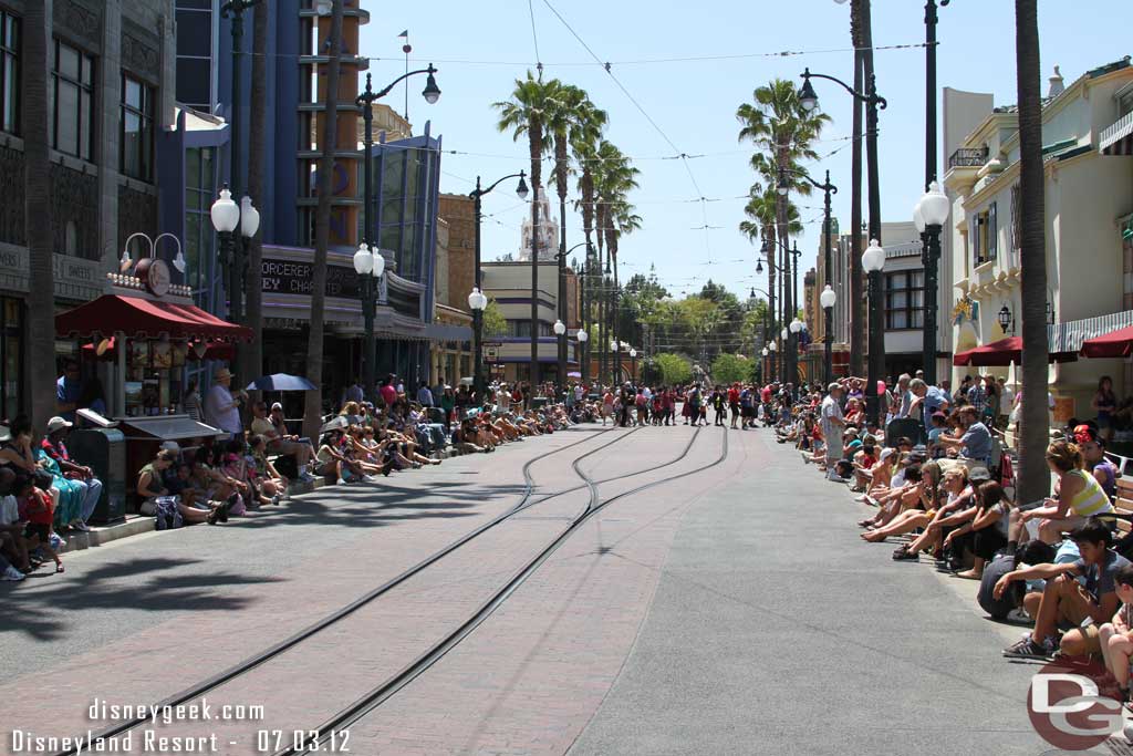 Plenty of guests lining Hollywood Blvd awaiting the parade.