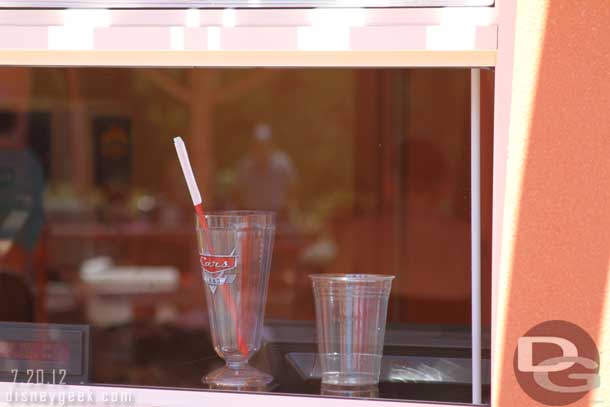 The two sizes of cups available for the Reds apple freeze.