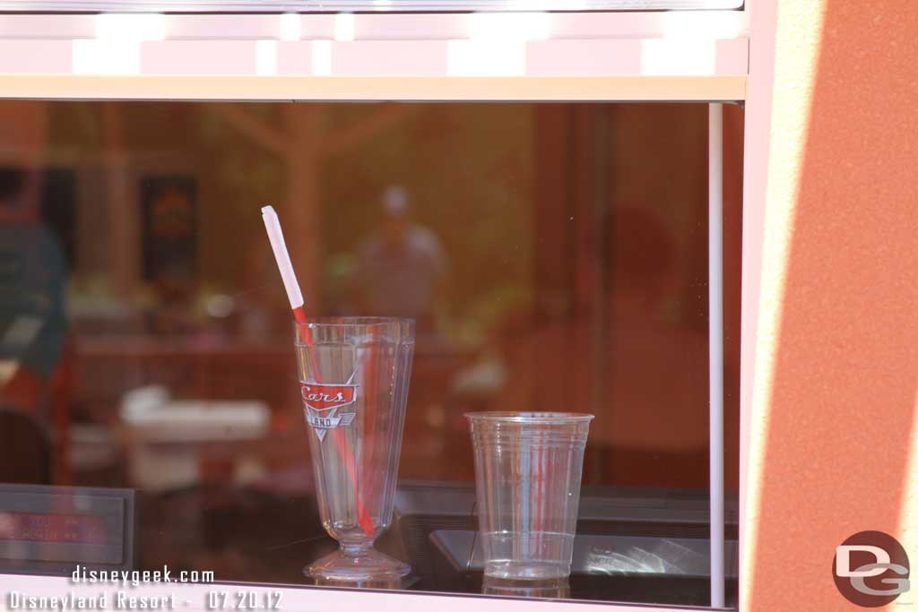 The two sizes of cups available for the Reds apple freeze.