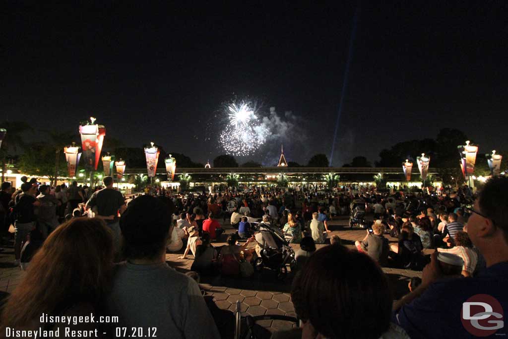 On the way out caught some of Magical from the Esplanade.. which had a healthy crowd camped out for the show.