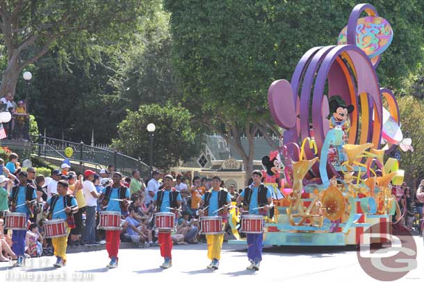 Soundsational making its way through Town Square.