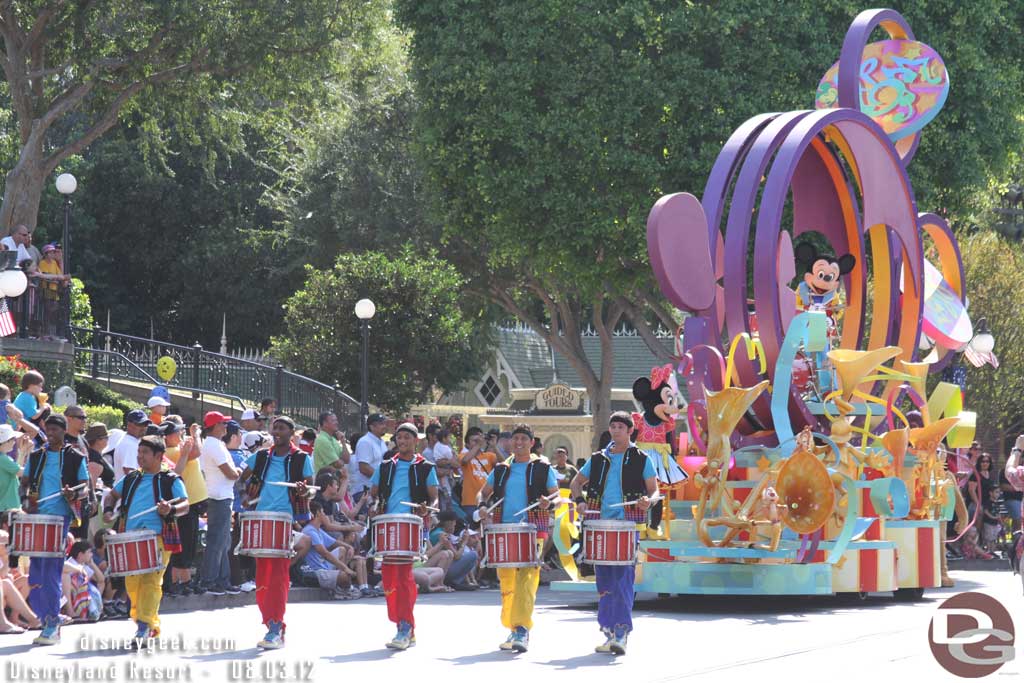 Soundsational making its way through Town Square.