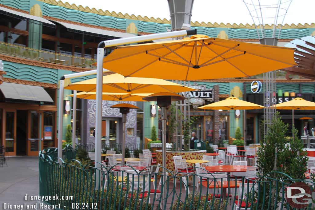 These seemed to be new umbrellas around the bar area.