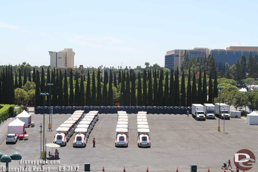 This weekend the Disneyland Resort is hosting its annual 1/2 Marathon.   Preparations were well underway for Sunday.