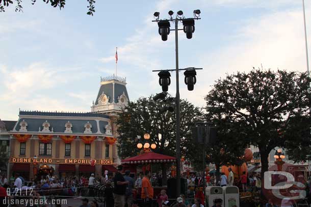 Spotted two sets of lights in Town Square.  Guessing these are for the Halloween parties.  Wonder if they will be staying up for Candlelight then?