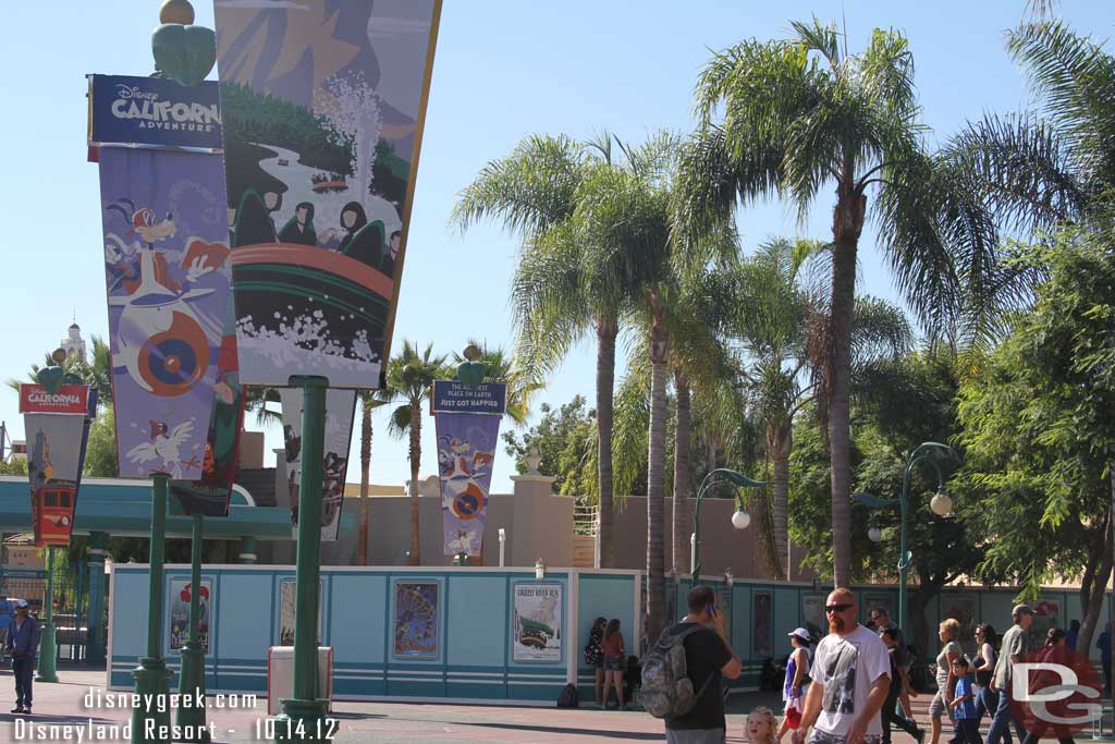 Some visible progress on the right side of the DCA entrance.. some pillars for the new fence are sticking over the wall.