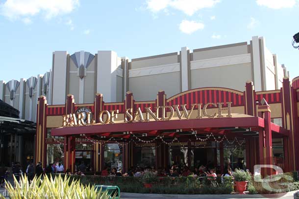 Earl of Sandwich has opened since my last visit and it was crowded.