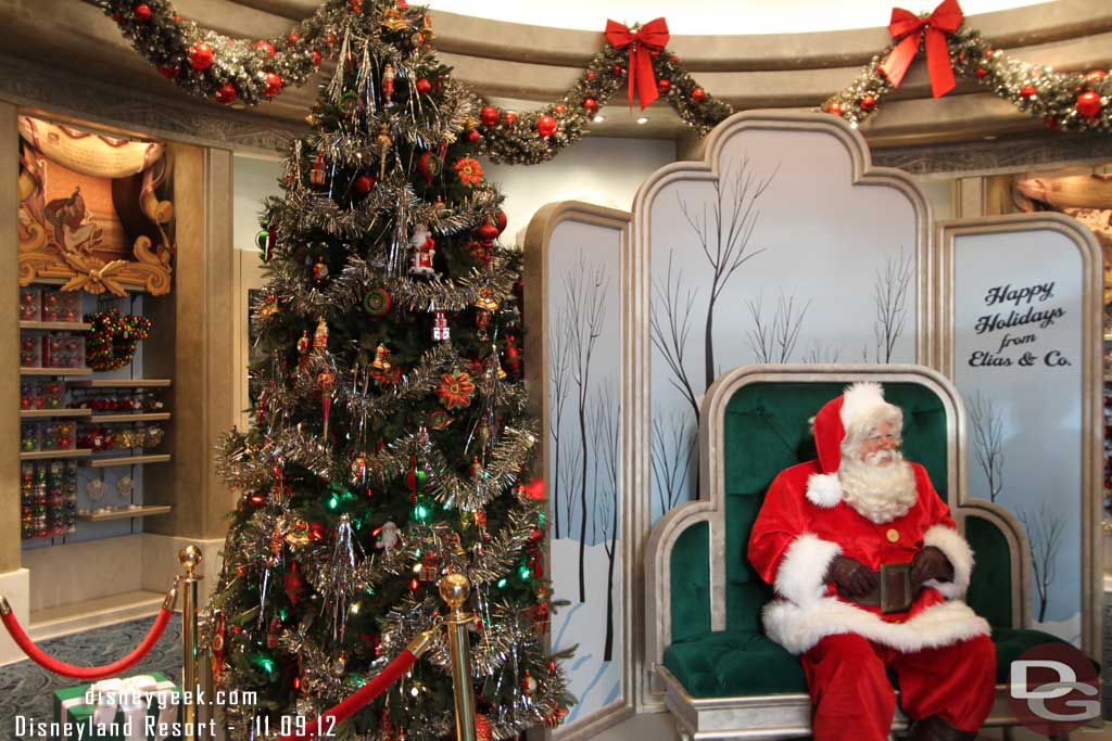 The jewelry store has become a Christmas store.