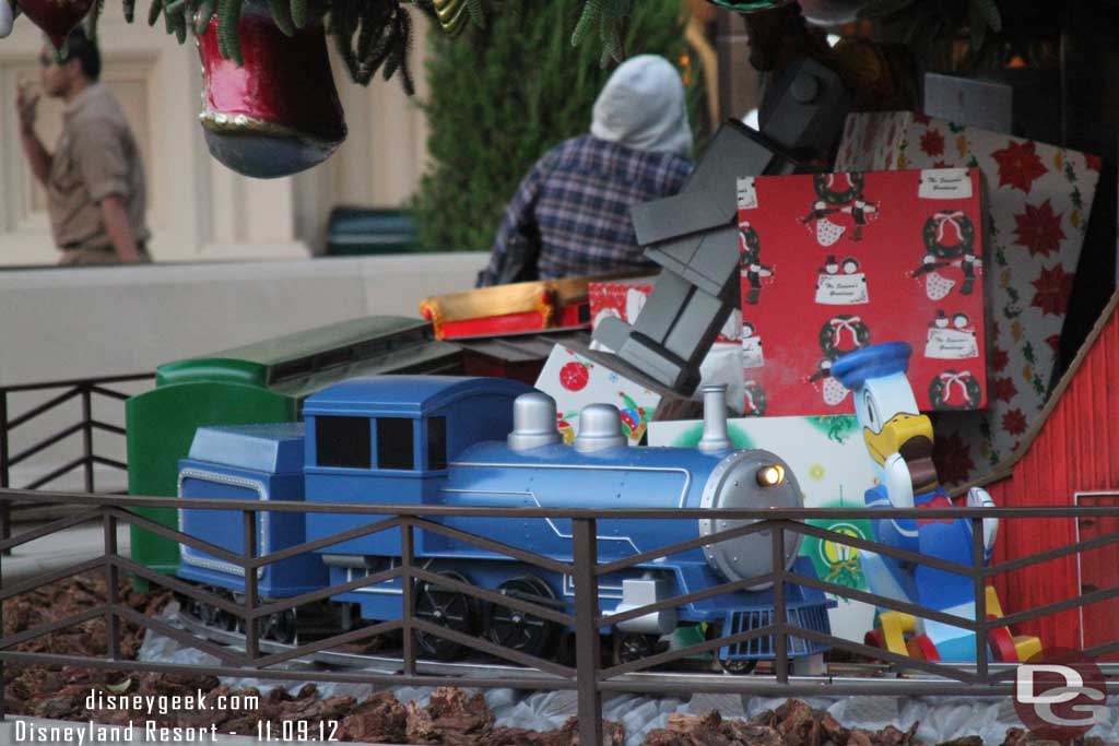 Back to Buena Vista Street for the Tree Lighting.