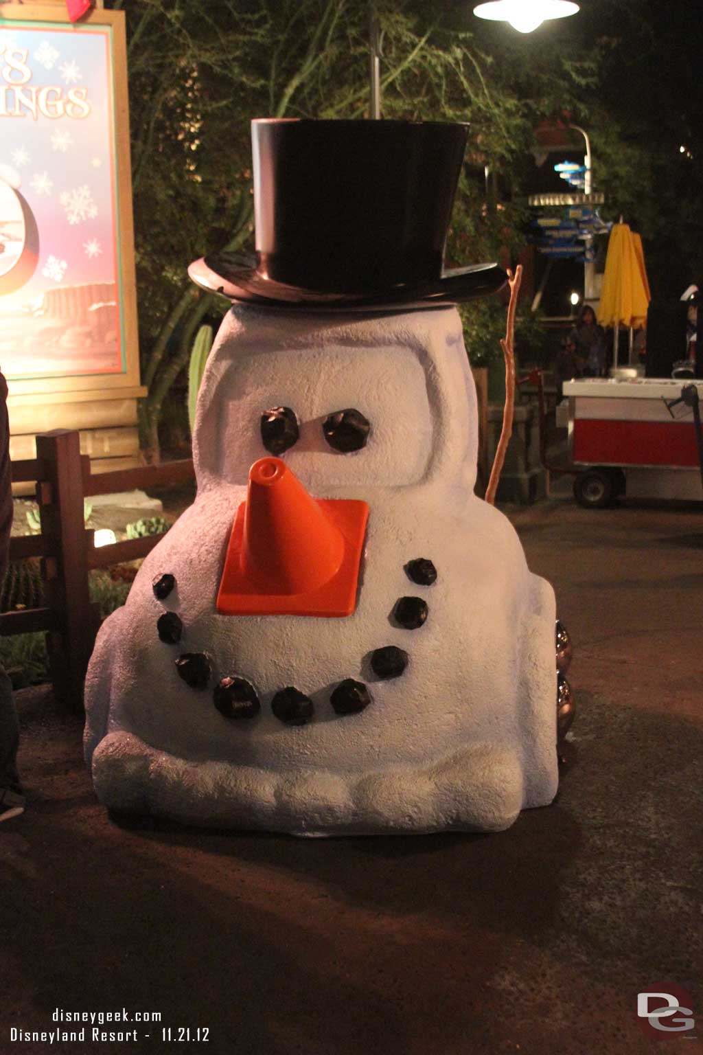 Snowy welcoming you to Cars Land.