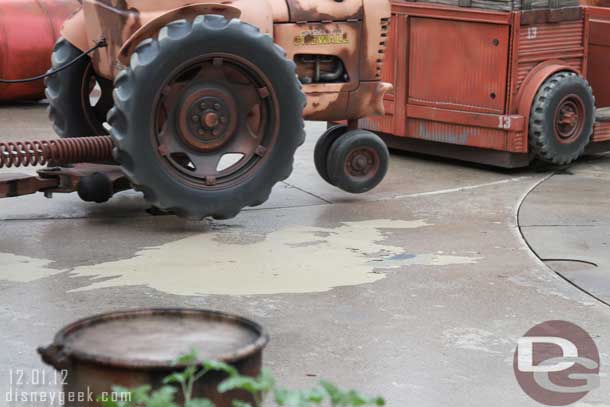 While waiting noticed the turn ground where the tractors whip around is showing some wear already.