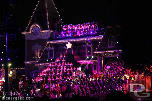 Managed to get one nice shot showing where the trumpets are.  The plan is next time I see the show to watch from this side.