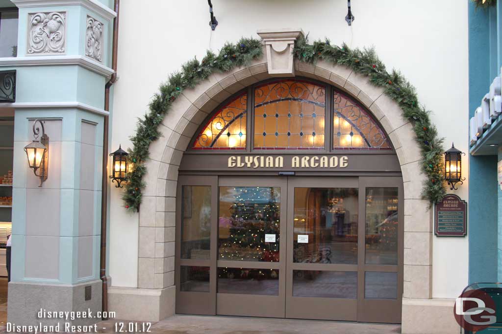 Could not remember if I posted a picture of the tree in the Elysian Arcade, but unfortunately the doors were locked (it was before 8am and park opening still).