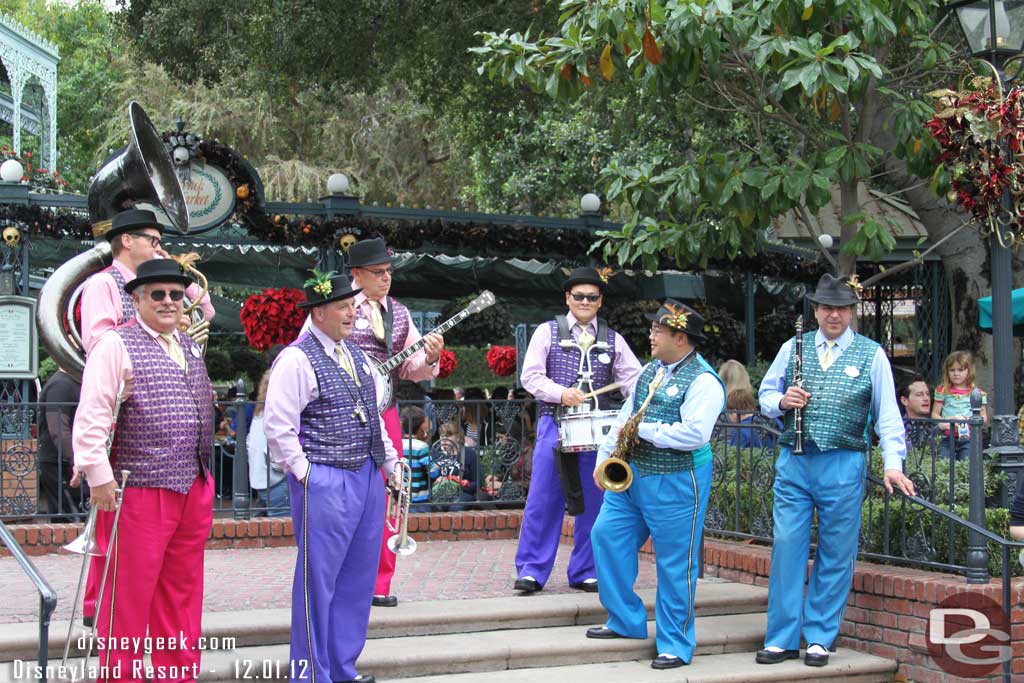 The Jambalaya Jazz playing some Christmas songs today.