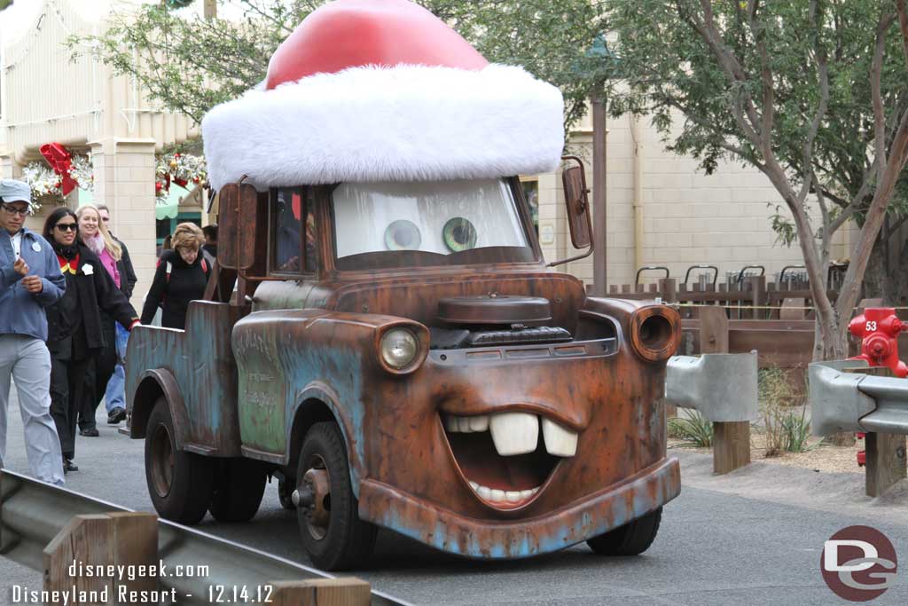 Santa Mater cruising through Cars Land