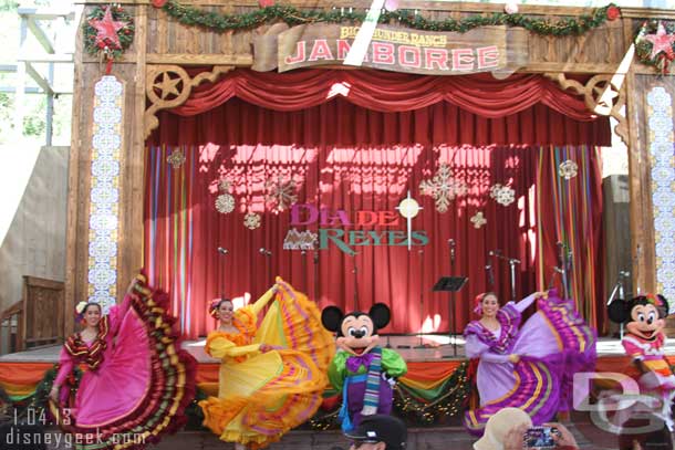 Several times a day Mickey, Minnie, and the Fiesta Dancers lead a brief Street Party.