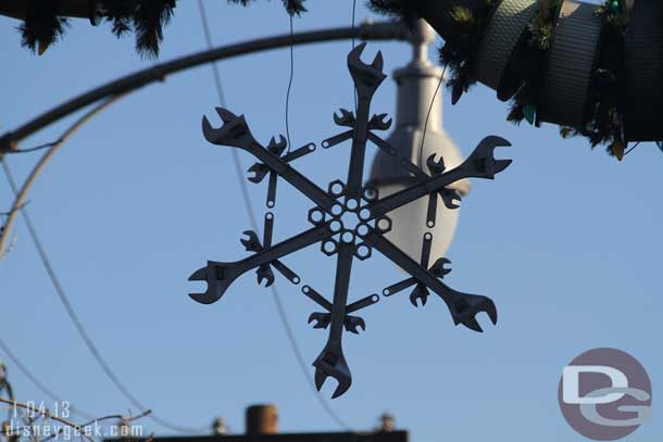 Had a request for a closer look at the snowflakes that line Route 66.. so here they are.