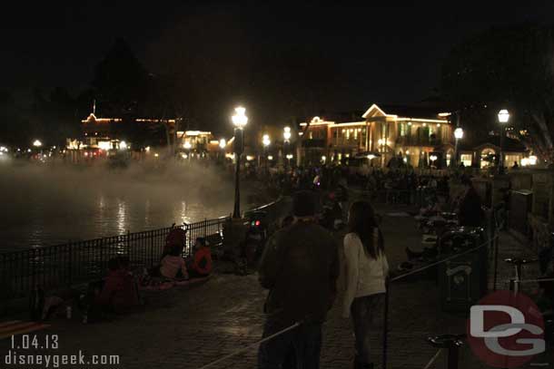 Guests already waiting for Fantasmic, it was around 6:00pm, so they had three hours to wait still.