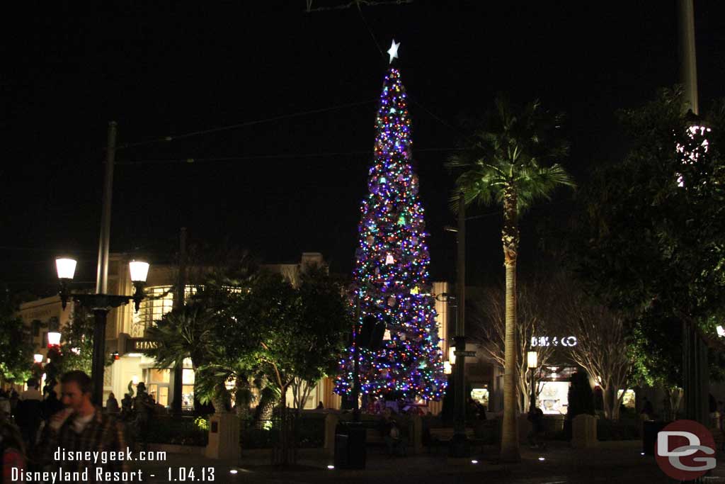 Buena Vista Street on my way out.. one last look at the tree.