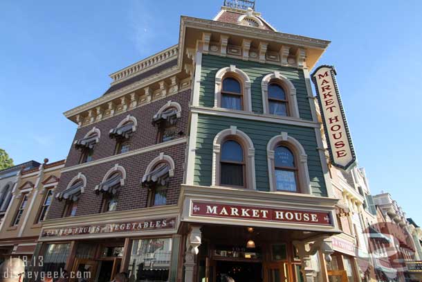 As I was walking down Main Street noticed the Market House was fairly empty so stopped by for a few pictures before it closes.