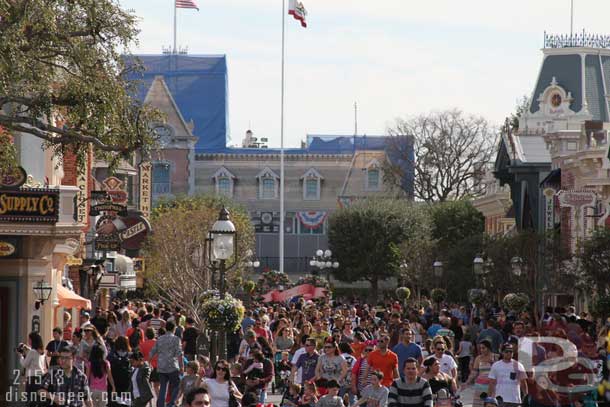 Main Street had a lot of guests moving around.